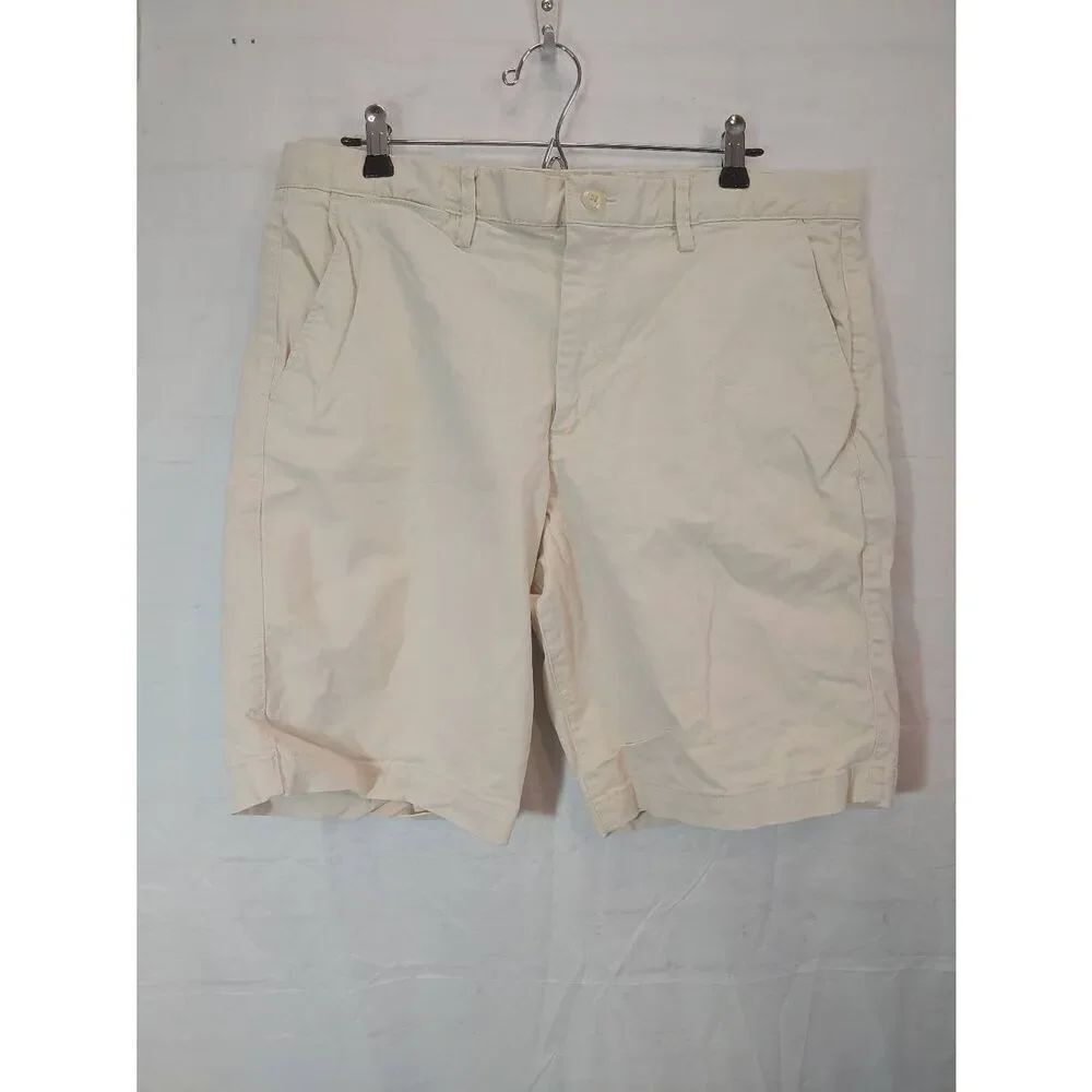 Gap Men's Size 34 Light Beige Khaki Chino Shorts